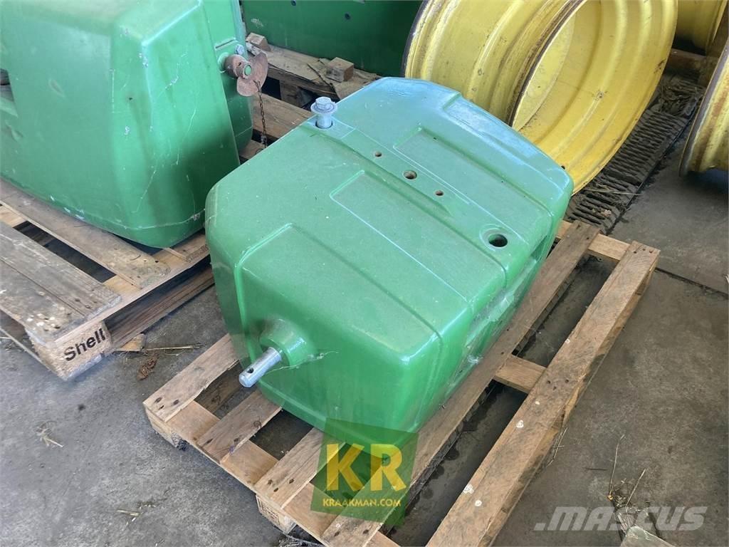 John Deere 900 kg Предни тежести
