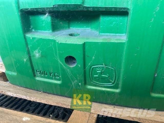 John Deere 900 kg Предни тежести
