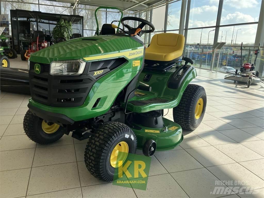 John Deere X107 Тракторни косачки