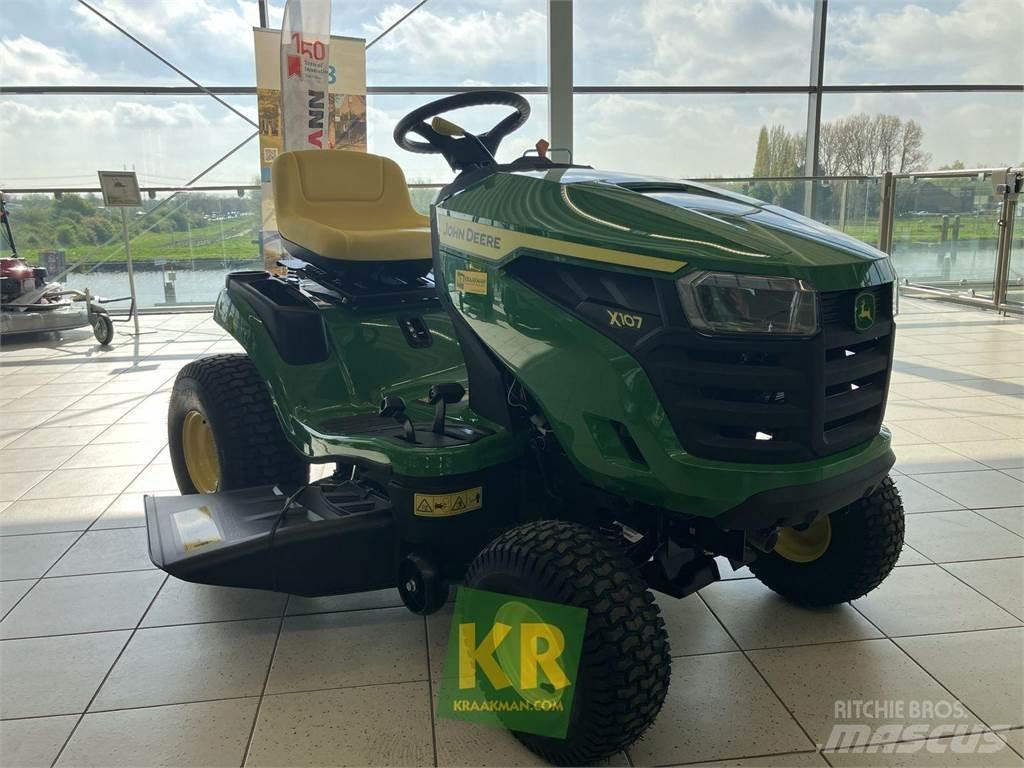 John Deere X107 Тракторни косачки