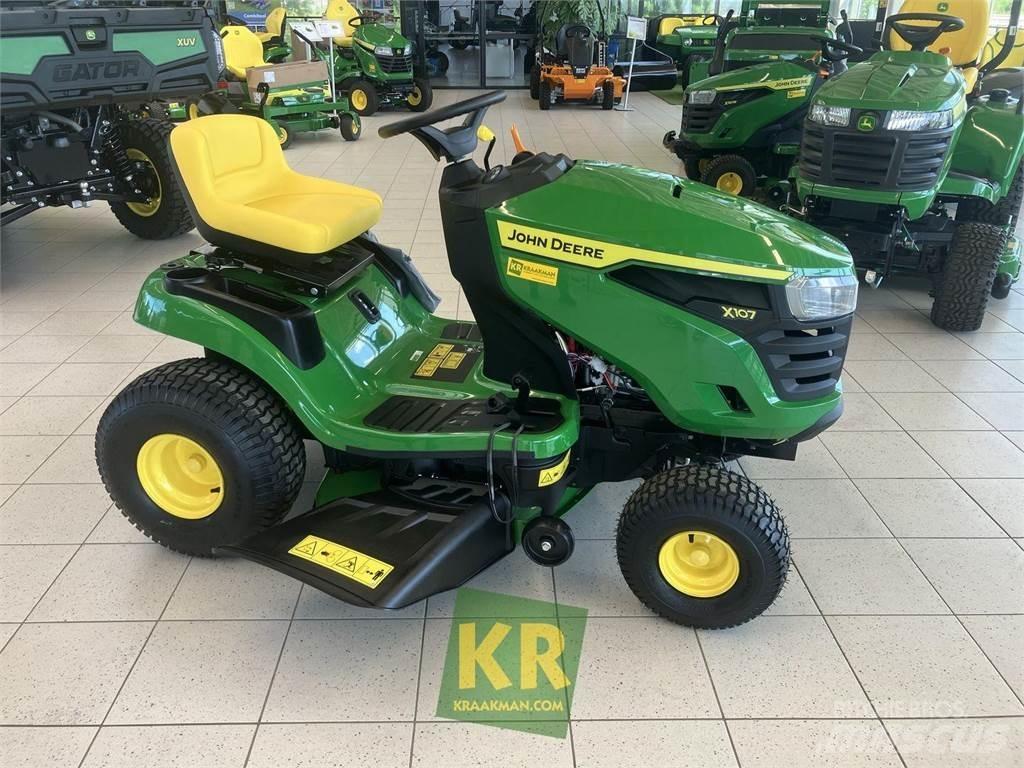John Deere X107 Тракторни косачки