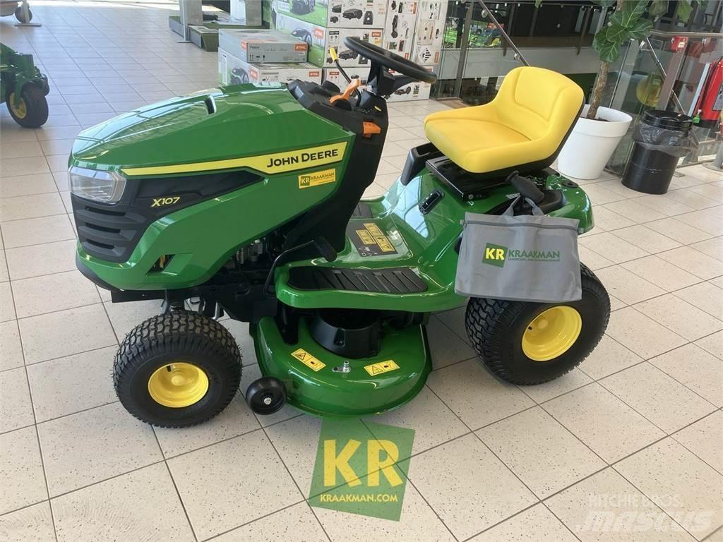 John Deere X107 Тракторни косачки