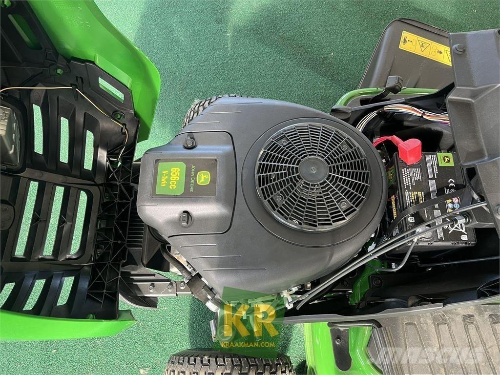 John Deere X127 Тракторни косачки