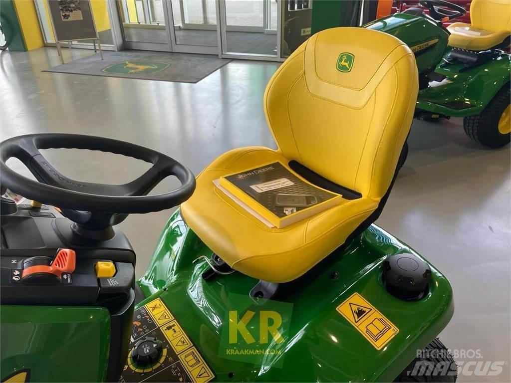 John Deere X380 Тракторни косачки