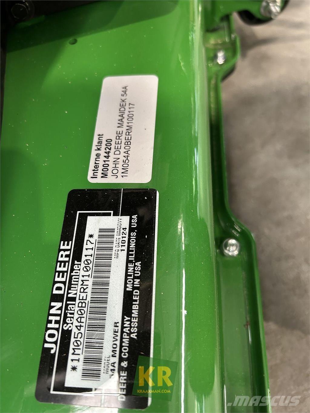John Deere X380 Тракторни косачки