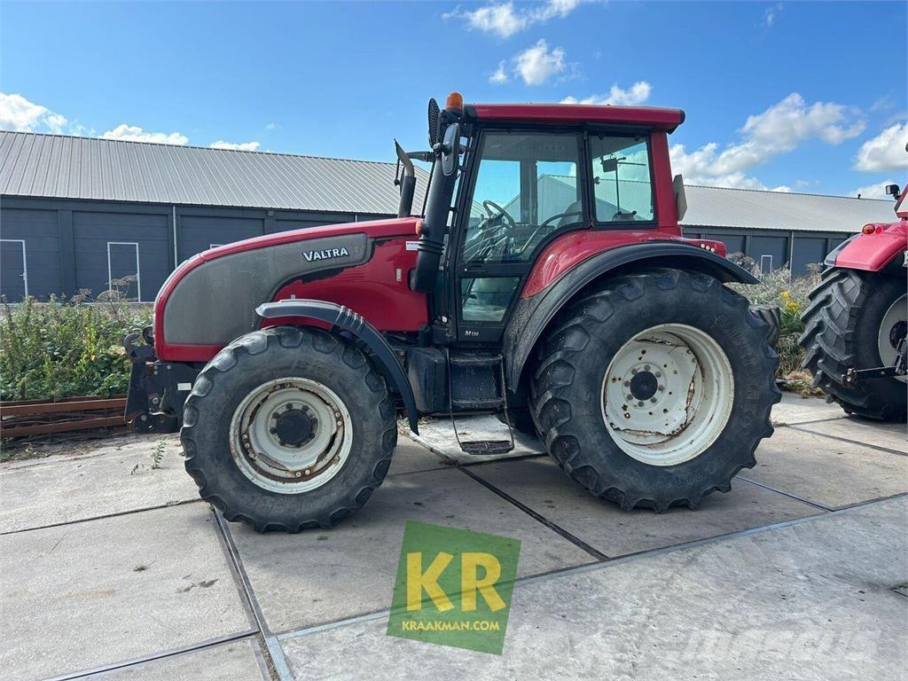 Valtra Overig Трактори