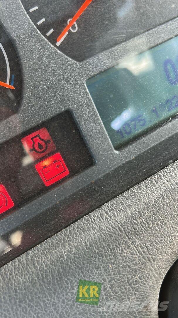 Valtra Overig Трактори