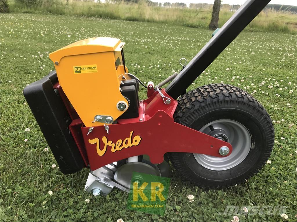 Vredo Turf Buddy Редосеялки