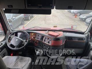 Volvo VNL64T730 Влекачи