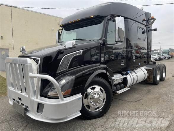 Volvo VNL64T730 Влекачи