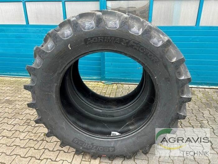 BKT 480/70-R38 Колелета/Гуми