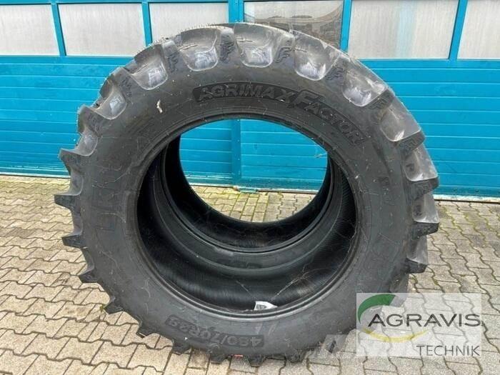 BKT 480/70-R38 Колелета/Гуми