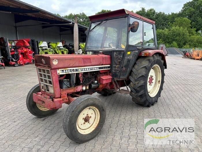Case IH 844 S Трактори