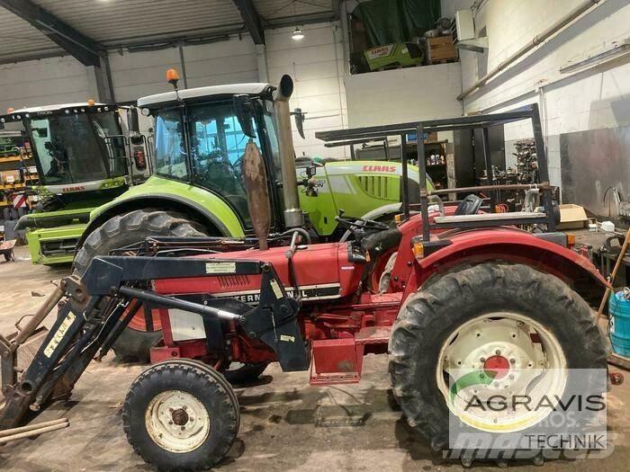 Case IH IHC 633 Трактори