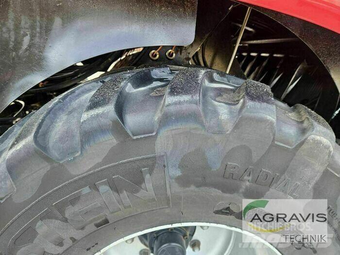 Case IH LB 424 R RL6 Балопреси квадратни
