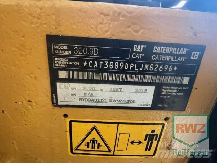 CAT 300.9D Kettenbagge Трактори