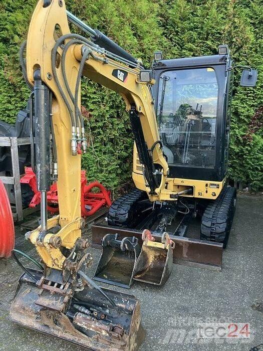 CAT 302.7 D Колесни екскаватори