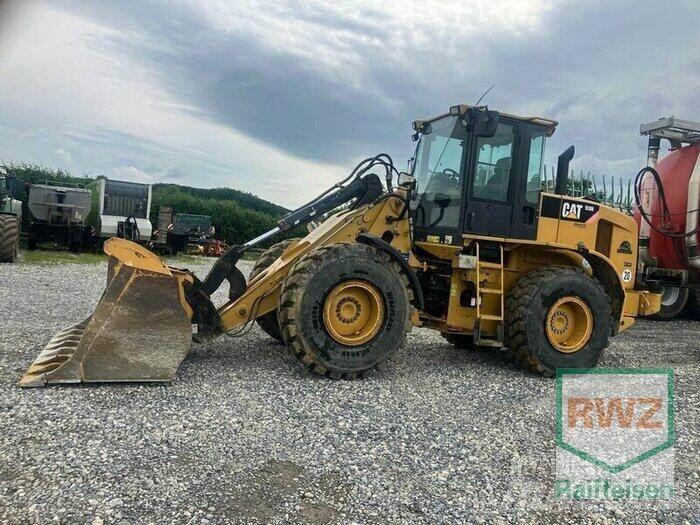 CAT 930H Колесни товарачи