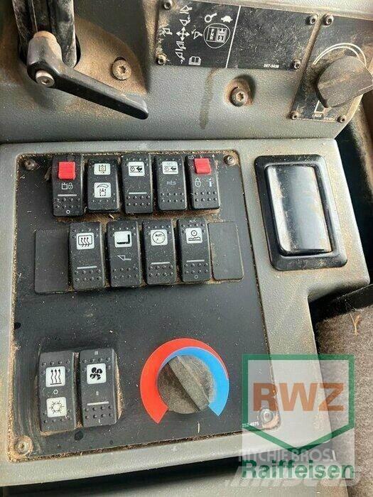 CAT 930H Колесни товарачи