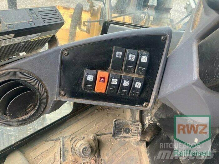 CAT 930H Колесни товарачи