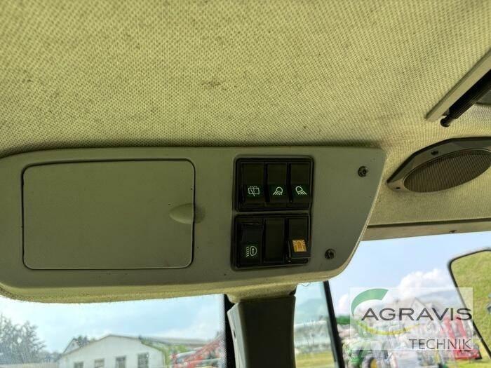 CLAAS ARION 420 CIS Трактори