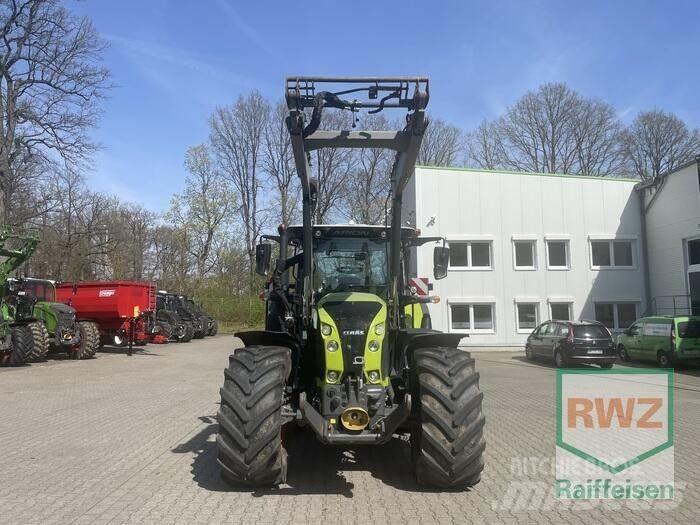 CLAAS Arion 660 Трактори