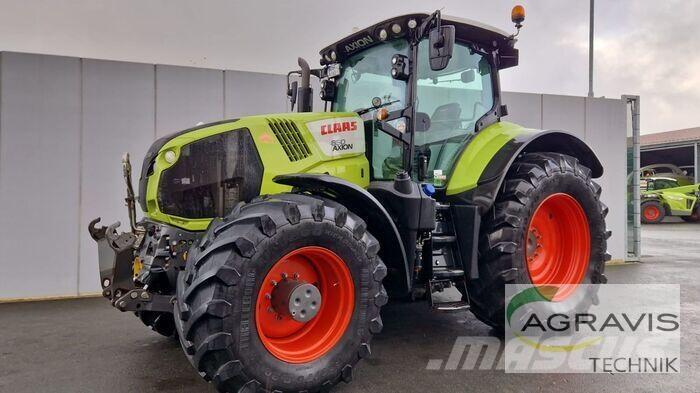 CLAAS AXION 850 Трактори
