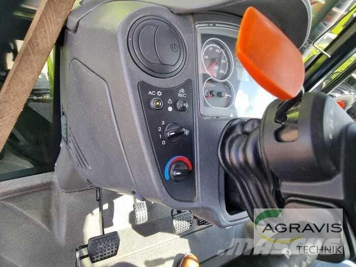 CLAAS AXOS 330 CX Трактори