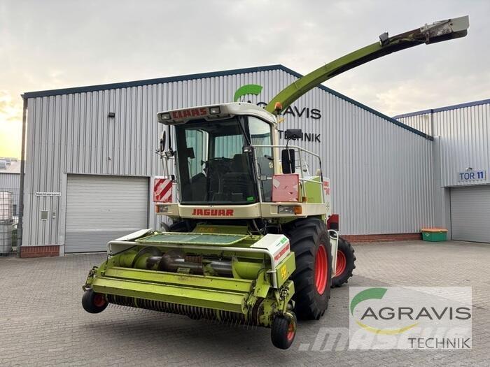 CLAAS JAGUAR 840 Самоходни фуражири