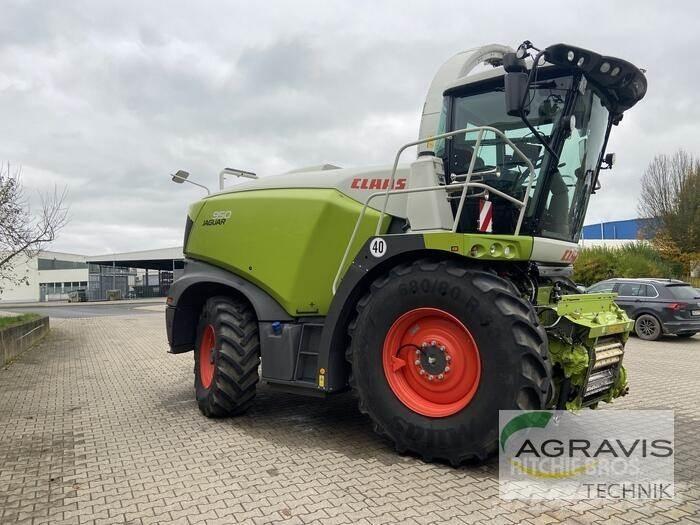 CLAAS JAGUAR 950 Самоходни фуражири