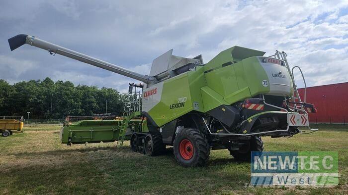 CLAAS LEXION 750 Комбайни