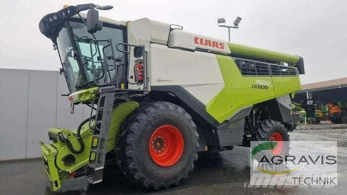CLAAS LEXION 7500 Комбайни