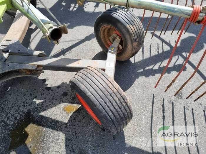 CLAAS LINER 2700 Гребла и сенообръщачки