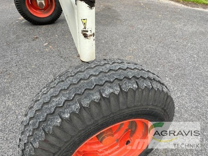CLAAS LINER 780 L Гребла и сенообръщачки