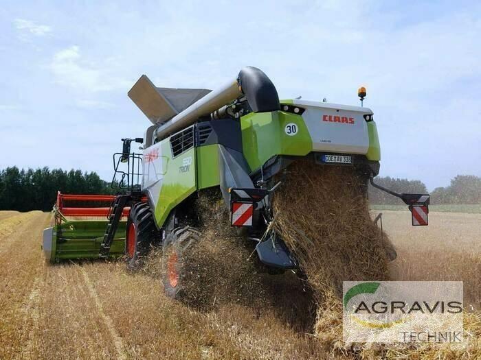 CLAAS TRION 650 Комбайни
