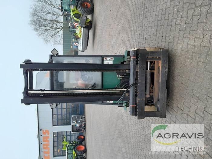 Clark CGP30 Вилични кари-повдигачи - други