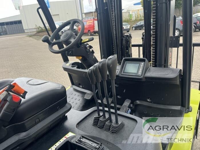 Clark S40SD Вилични кари-повдигачи - други