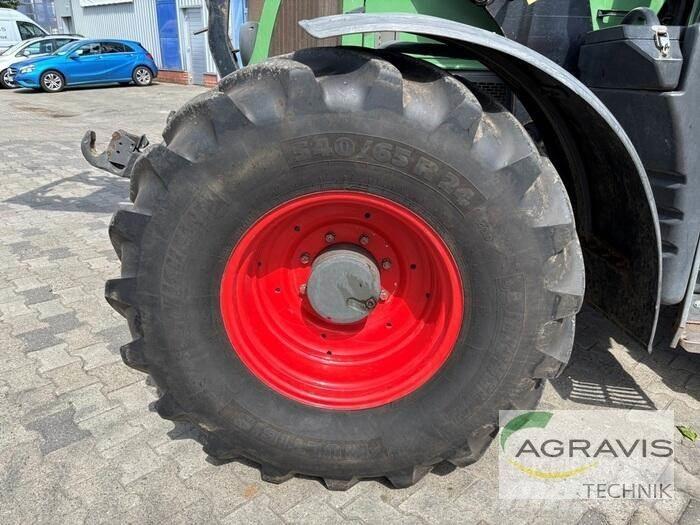 Fendt 411 VARIO Трактори