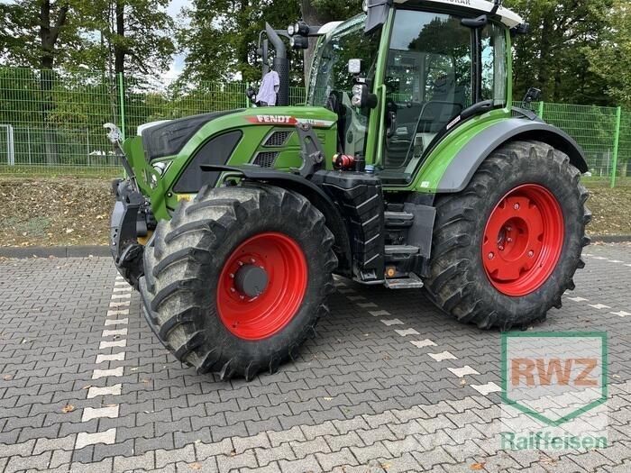 Fendt 516 Vario Трактори