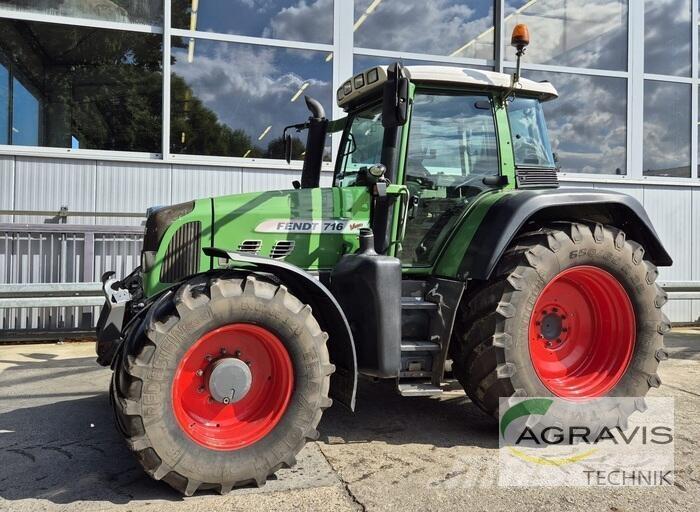 Fendt 716 VARIO Трактори