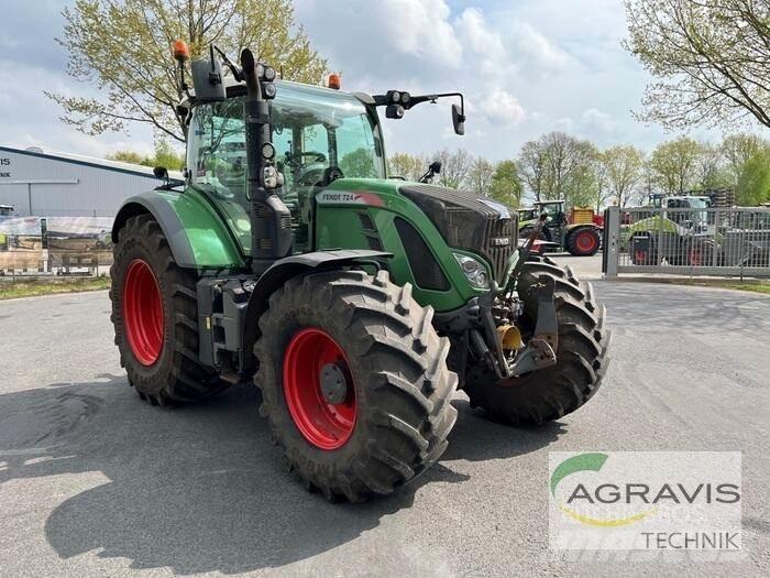 Fendt 724 VARIO S4 Трактори