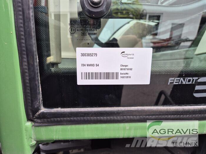 Fendt 724 VARIO S4 Трактори