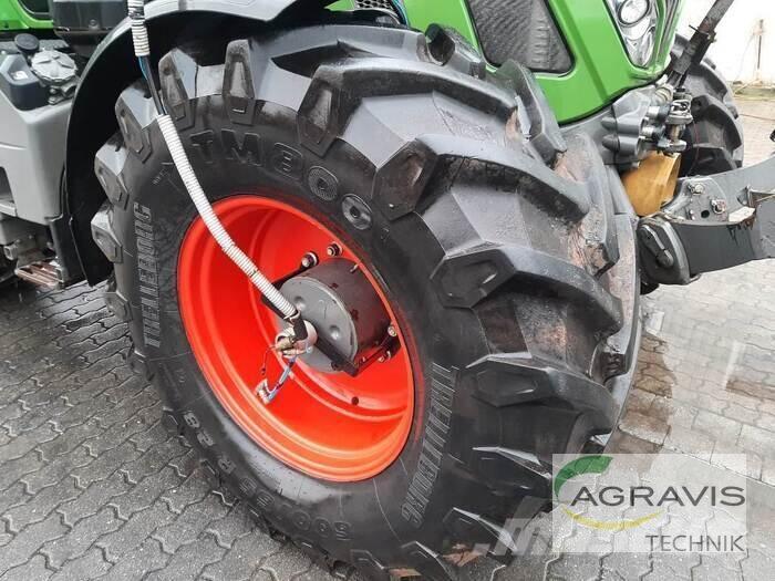 Fendt 724 VARIO S4 Трактори