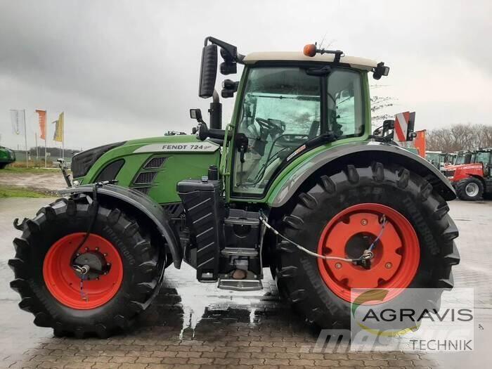 Fendt 724 VARIO S4 Трактори