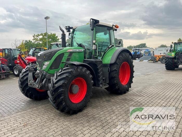 Fendt 724 VARIO SCR Трактори