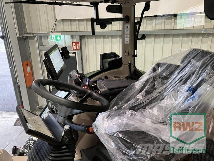 Fendt 728 Vario Gen7 Трактори