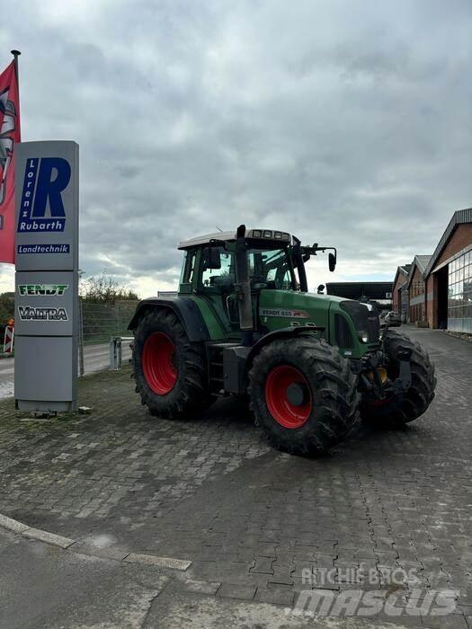 Fendt 820 VARIO Трактори