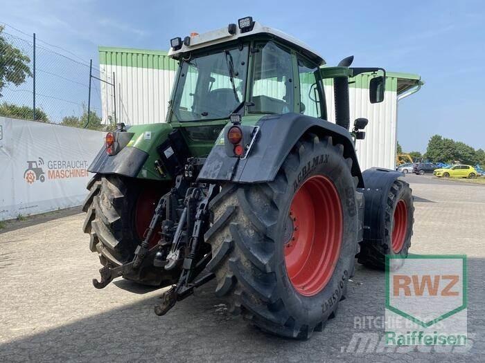 Fendt 820 Vario Трактори