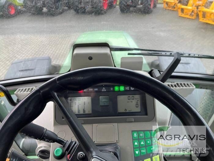 Fendt 820 VARIO Dummy Трактори