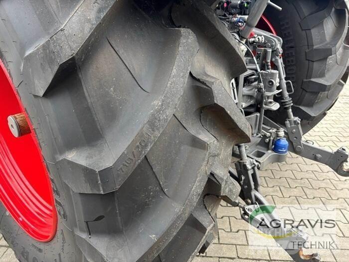 Fendt 826 VARIO S4 Трактори